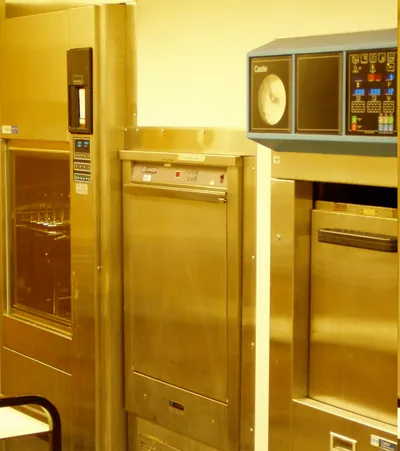 مجموعة معقمات بخار صناعية مستعملة for sale — SIGMA Process Equipment